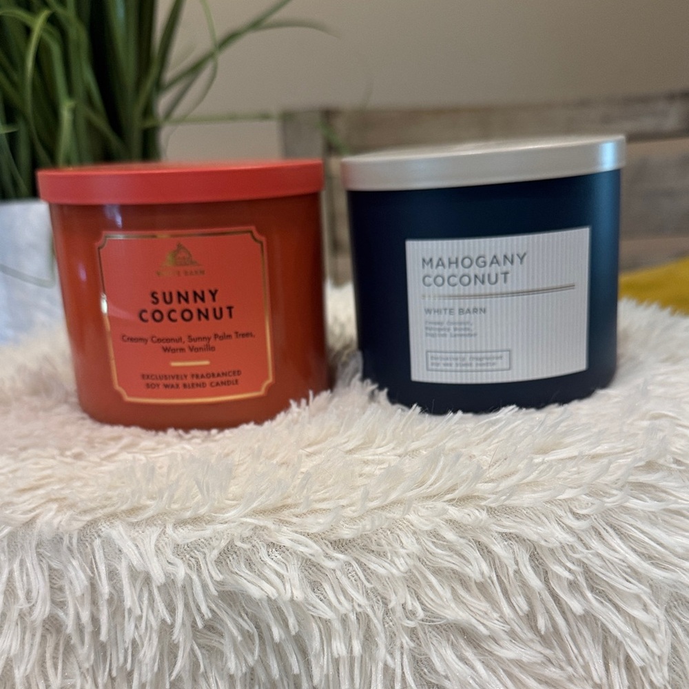 White Barn w/ Bath & Body works